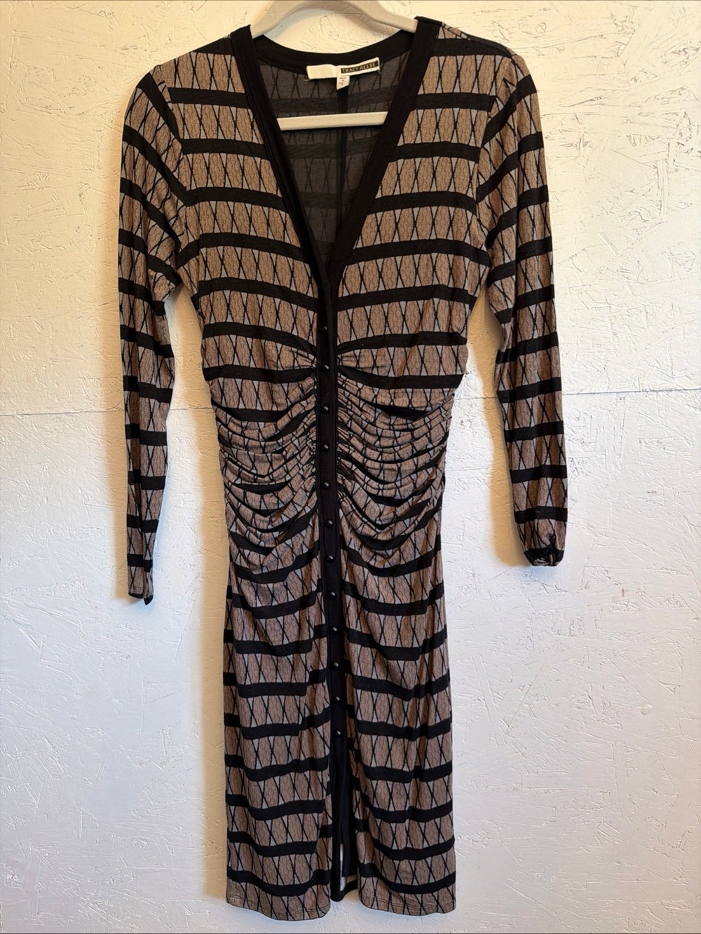 Tracy Reese Black & Taupe Striped Ruched Long Sleeve Dress Art deco